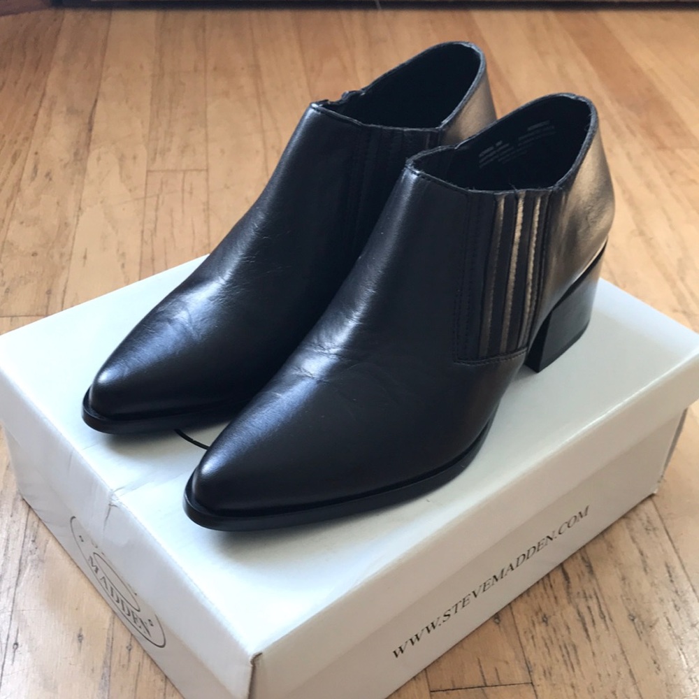 Steve Madden Korral Ankle Bootie (Women's)